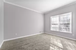 680 Somerset Vale Dr, Lawrenceville, GA 30044 - Photo 4