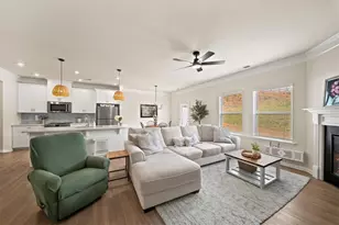 301 Braswell Ct, Woodstock, GA 30188 - Photo 6