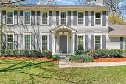 384 Lamplighter Lane SE, Marietta, GA 30067 - Photo 2