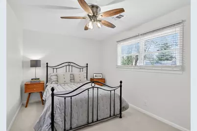 384 Lamplighter Lane SE, Marietta, GA 30067 - Photo 18