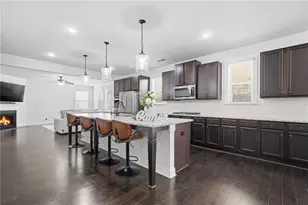 5560 Mirror Lake Dr, Cumming, GA 30028 - Photo 14