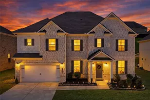 5560 Mirror Lake Dr, Cumming, GA 30028 - Photo 2