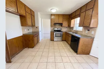 3186 Laurel Way, Snellville, GA 30078 - Photo 2