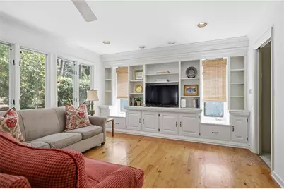 2059 Brookview Drive NW, Atlanta, GA 30318 - Photo 10