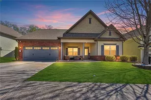 4557 Sweet Water Dr, Gainesville, GA 30504 - Photo 2