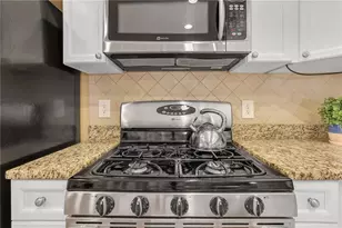 137 Glens Dr, Woodstock, GA 30188 - Photo 10