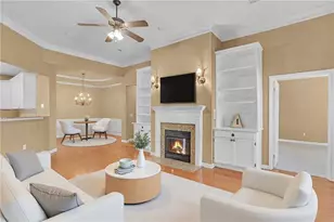 137 Glens Dr, Woodstock, GA 30188 - Photo 2