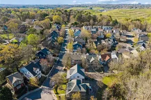 2165 Parkview Run, Atlanta, GA 30318 - Photo 10