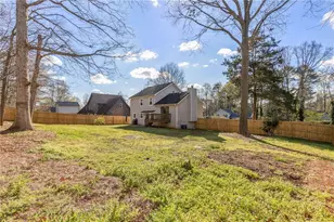1389 Ashbrook Dr, Lawrenceville, GA 30043 - Photo 24