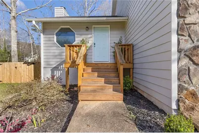 1389 Ashbrook Drive, Lawrenceville, GA 30043 - Photo 6