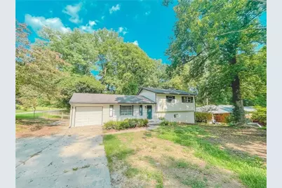 3749 Pin Oak Circle, Doraville, GA 30340 - Photo 2