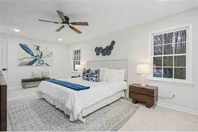 5464 Breathitt Drive SW, Lilburn, GA 30047 - Photo 16