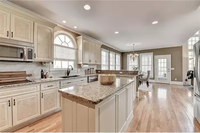 7640 Stratton Point, Suwanee, GA 30024 - Photo 32