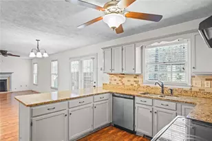 1700 Summit View Way, Snellville, GA 30078 - Photo 6