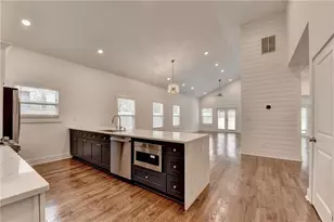 1990 McAfee Pl, Decatur, GA 30032 - Photo 2