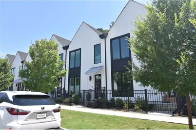 137 Pearl Street, Woodstock, GA 30188 - Photo 2