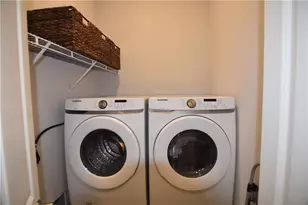 137 Pearl St, Woodstock, GA 30188 - Photo 12