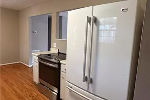 8910 Bridgewater Dr, Gainesville, GA 30506 - Photo 6