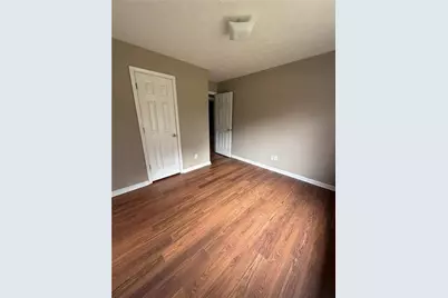 8910 Bridgewater Drive, Gainesville, GA 30506 - Photo 12