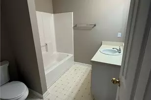 8910 Bridgewater Dr, Gainesville, GA 30506 - Photo 10