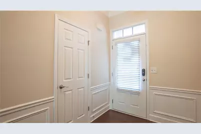 101 Newcomb Court, Atlanta, GA 30328 - Photo 12