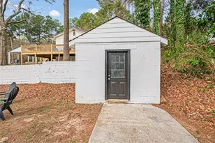 2439 Lakeshore Dr NE, Conyers, GA 30012 - Photo 74