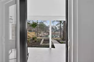 2439 Lakeshore Dr NE, Conyers, GA 30012 - Photo 34