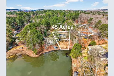 2439 Lakeshore Drive NE, Conyers, GA 30012 - Photo 4