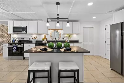 2439 Lakeshore Drive NE, Conyers, GA 30012 - Photo 10