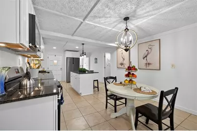 2439 Lakeshore Drive NE, Conyers, GA 30012 - Photo 12