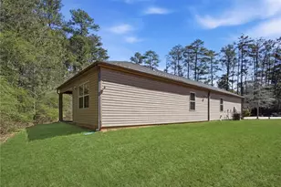 813 Blue Hill Ln, Atlanta, GA 30349 - Photo 26