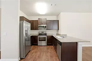 813 Blue Hill Ln, Atlanta, GA 30349 - Photo 6