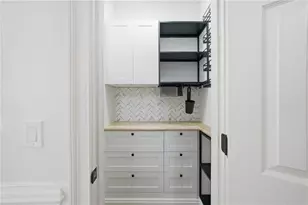 10675 Oxford Mill Cir, Alpharetta, GA 30022 - Photo 20