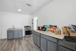 1105 Oak Knoll Terrace SE, Atlanta, GA 30315 - Photo 8