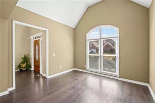 1233 Parkview Ln NW, Kennesaw, GA 30152 - Photo 6