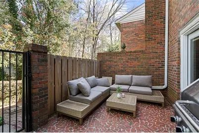 1105 Clairemont Avenue #P, Decatur, GA 30030 - Photo 8