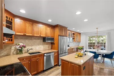 1105 Clairemont Avenue #P, Decatur, GA 30030 - Photo 2