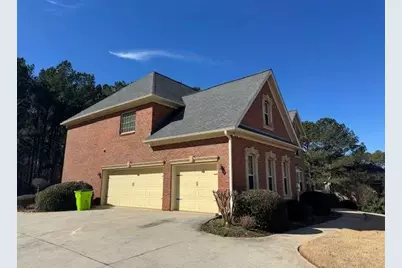 1805 Regents Way, Conyers, GA 30094 - Photo 4