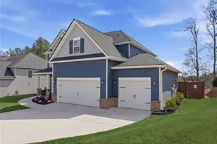 528 Glen Abbey Cir, Mableton, GA 30126 - Photo 2