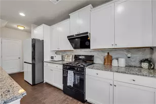 1876 Hanover W Dr, Lawrenceville, GA 30043 - Photo 24