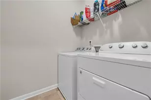 1876 Hanover W Dr, Lawrenceville, GA 30043 - Photo 46