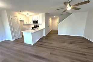 533 Fox Creek Crossing, Woodstock, GA 30188 - Photo 6