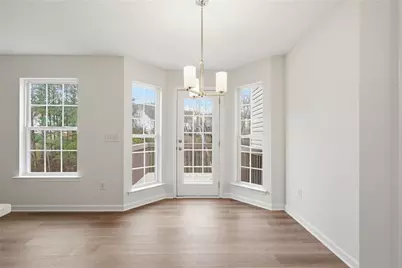 533 Fox Creek Crossing, Woodstock, GA 30188 - Photo 4