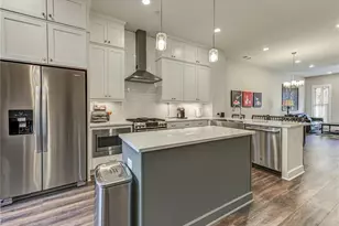 4321 Parkside Pl, Atlanta, GA 30342 - Photo 8