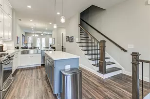 4321 Parkside Pl, Atlanta, GA 30342 - Photo 12