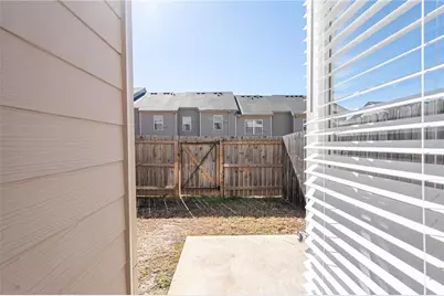 6413 Shalks Crossing Drive, Lithonia, GA 30058 - Photo 20