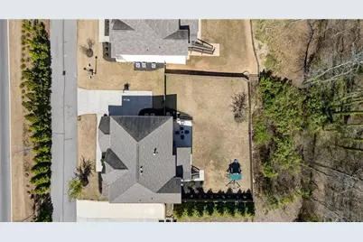 3690 Begonia Way, Alpharetta, GA 30004 - Photo 4