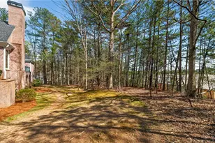 1090 Abingdon Ln, Alpharetta, GA 30022 - Photo 66