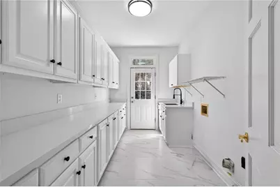 1090 Abingdon Lane, Alpharetta, GA 30022 - Photo 32