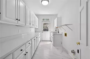 1090 Abingdon Ln, Alpharetta, GA 30022 - Photo 32